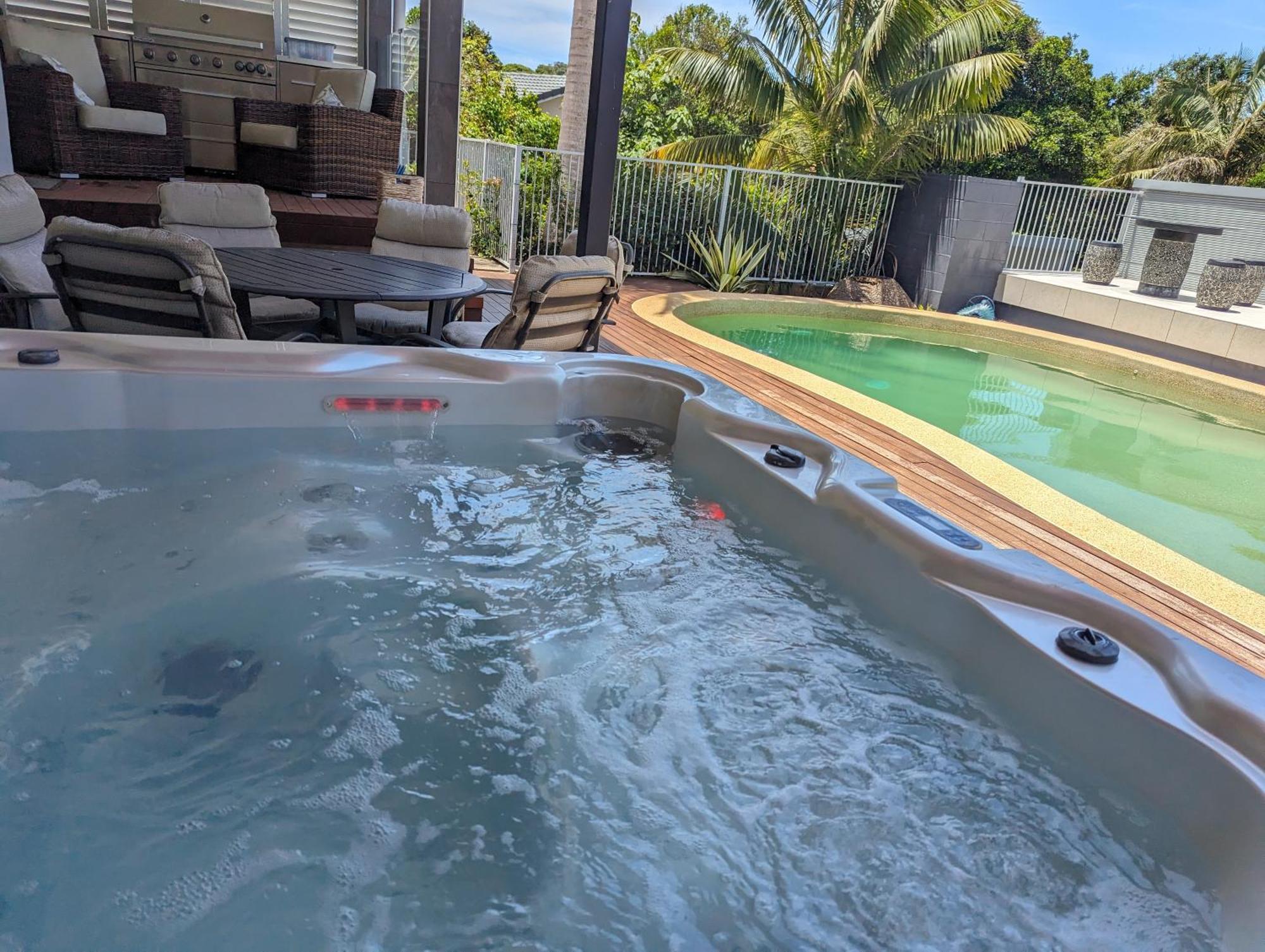 Ferienwohnung Phoenix Oasis, Family And Pet Friendly, With Private Pool And Spa Port Macquarie Exterior foto